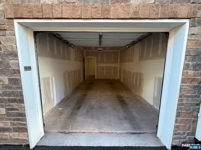 $3,400 | 243 Lorhan Drive, Unit 2243, Piscataway, NJ 08854