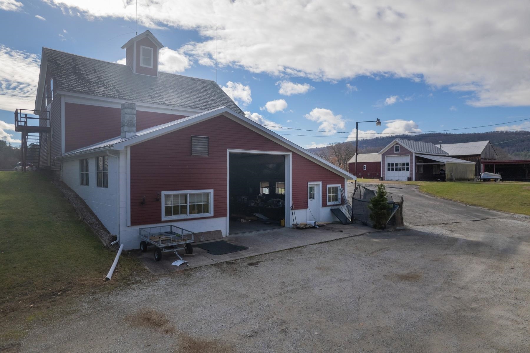 2636 Highway 3 Pittsford, VT 05744 - Photo 6 of 55
