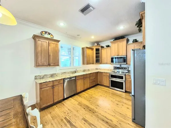 $5,000 | 3817 West Tacon Street, Tampa, FL 33629