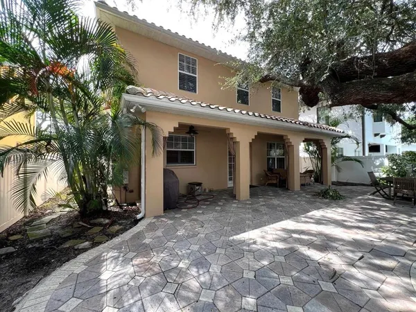 $5,000 | 3817 West Tacon Street, Tampa, FL 33629