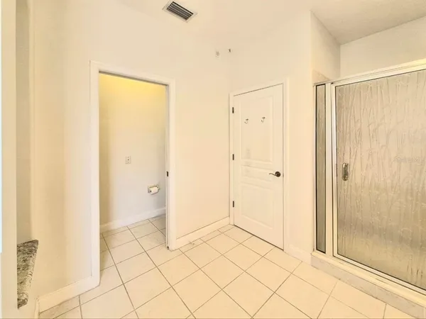 $5,000 | 3817 West Tacon Street, Tampa, FL 33629