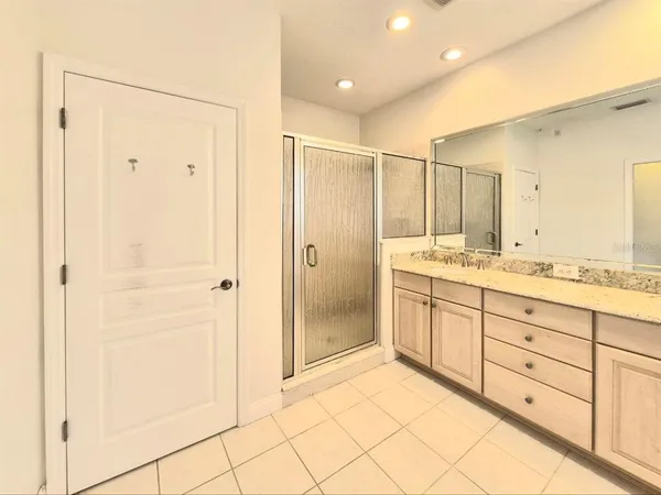 $5,000 | 3817 West Tacon Street, Tampa, FL 33629