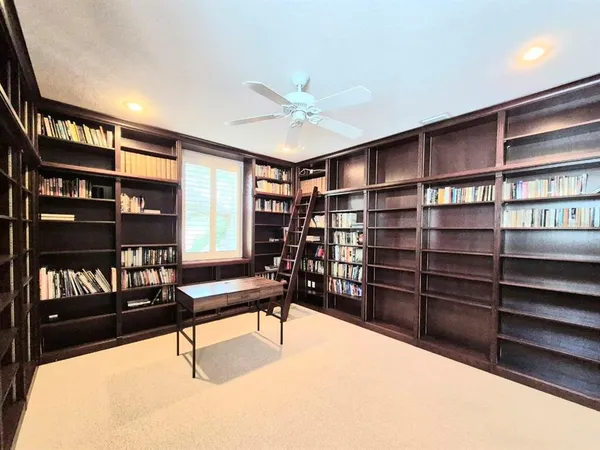 $5,000 | 3817 West Tacon Street, Tampa, FL 33629