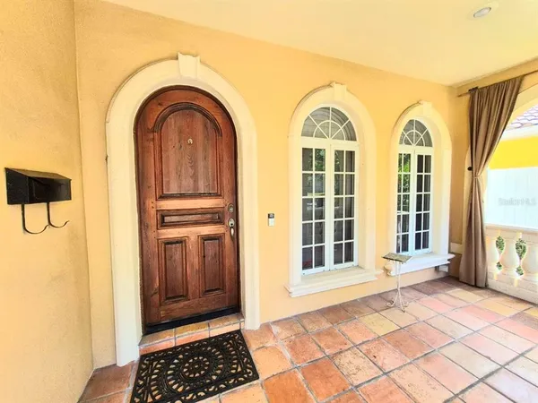 $5,000 | 3817 West Tacon Street, Tampa, FL 33629