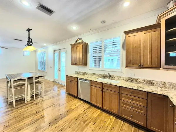 $5,000 | 3817 West Tacon Street, Tampa, FL 33629