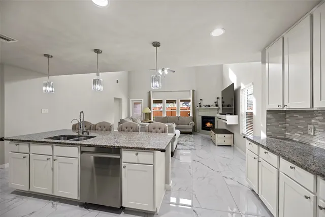 $479,000 | 2110 Artic Loon Drive, Conroe, TX 77385