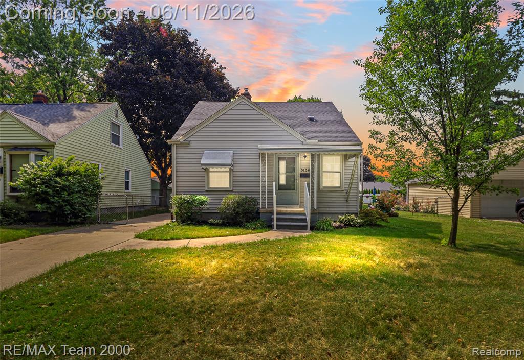 3130 Chestnut Street Dearborn, MI 48124 - Photo 1 of 30