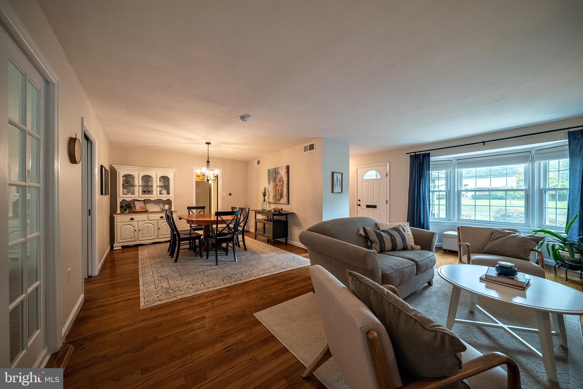 24 Farm Road Ewing, NJ 08638 - Photo 5 of 48