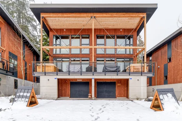 a view of a large building