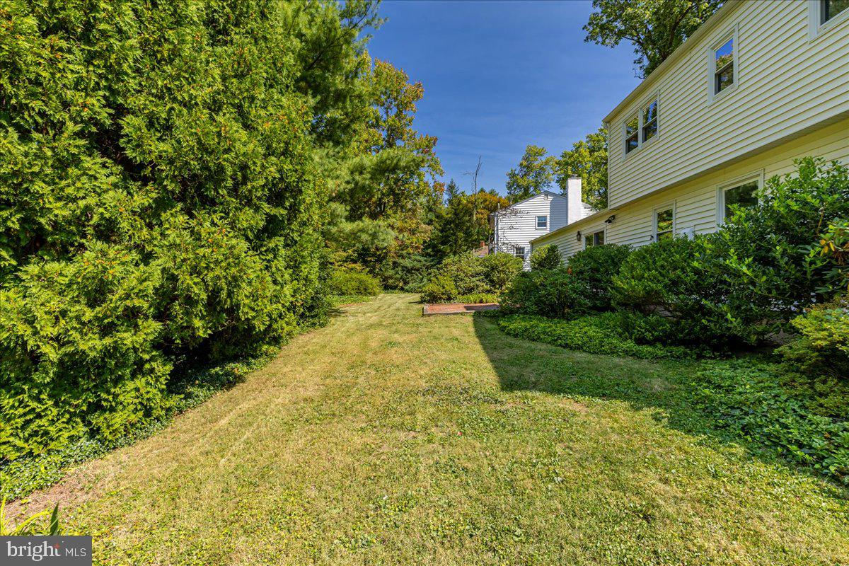 38 Terhune Road Princeton, NJ 08540 - Photo 29 of 29 Rear yard view