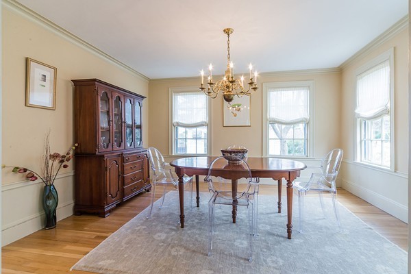 51 Shornecliffe Road Newton, MA 02458 - Photo 4 of 22 Gallery Image 4