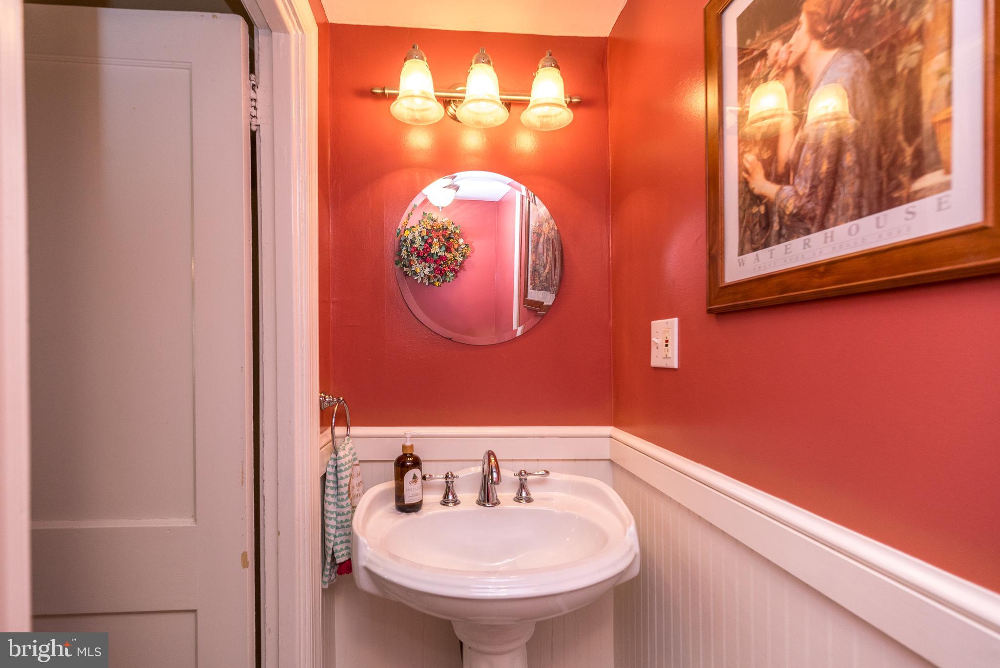 318 Rosedale Drive Pottstown, PA 19464 - Photo 13 of 35