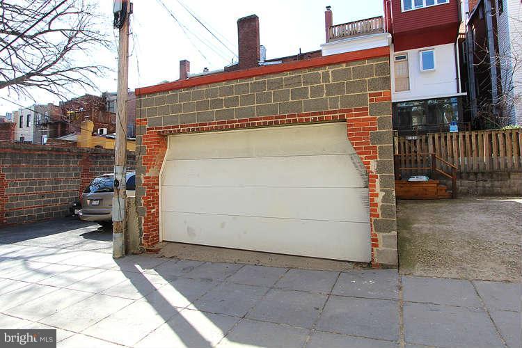 1839 Kalorama Road Northwest, Unit 4 Washington, DC 20009 - Photo 9 of 9 Exterior (Rear)