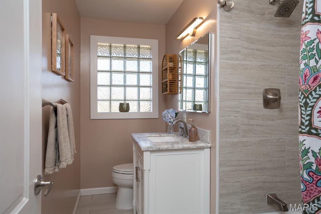 12415 Matthews Lane St. Louis, MO 63127 - Photo 14 of 22