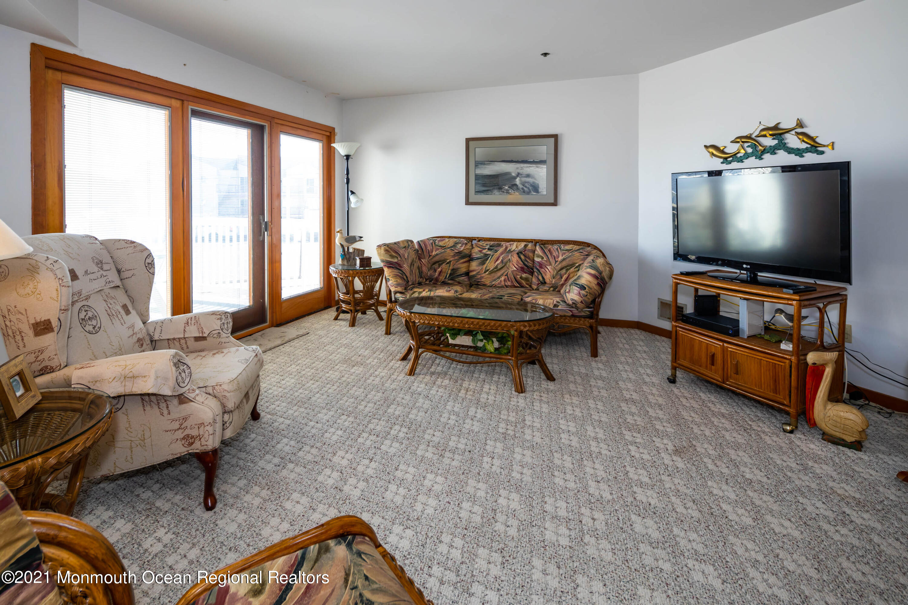 900 Ocean Avenue, Unit 39 Point Pleasant Beach, NJ 08742 - Photo 8 of 41 06_Living Room-6