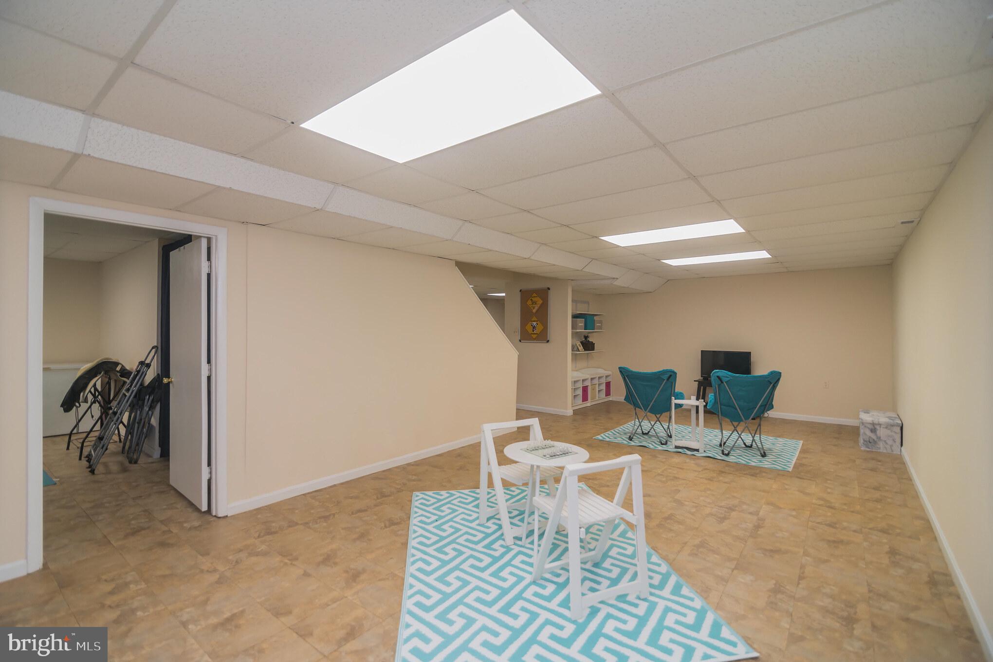 6156 Georgetown Road Broad Run, VA 20137 - Photo 28 of 40 Lower level rec room. Space for pool table!