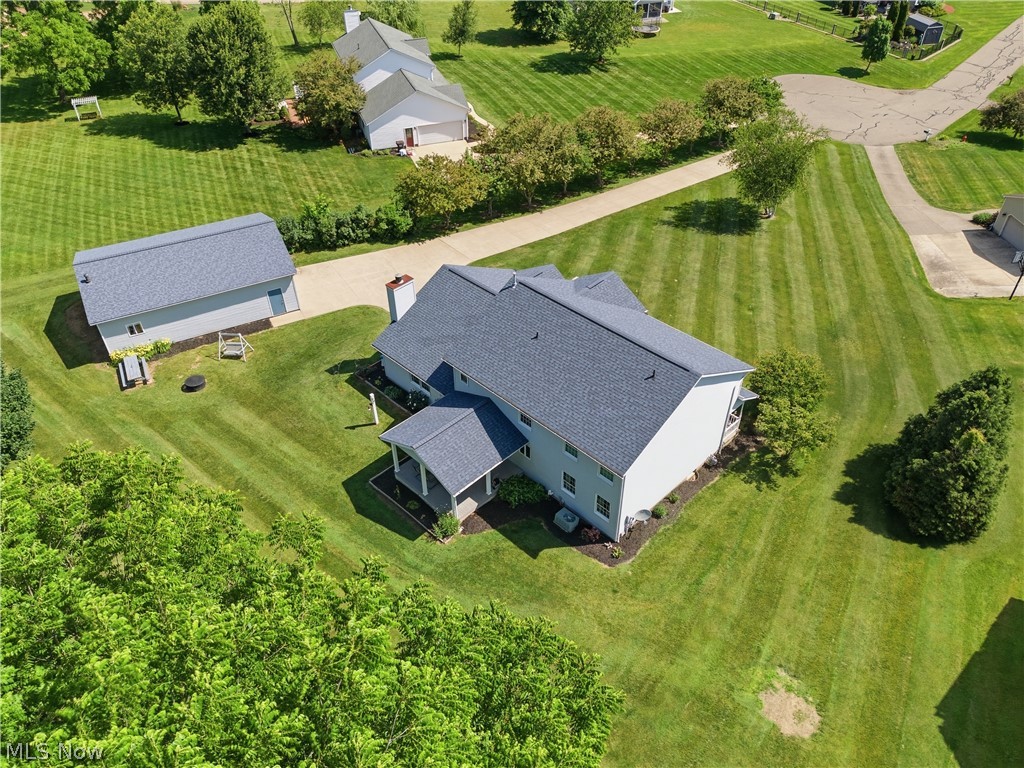 813 Walnut Ridge Street Northwest Bolivar, OH 44612 - Photo 5 of 47