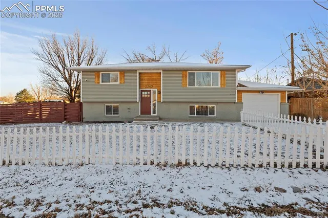 $429,000 | 2262 Pear Street, Canon City, CO 81212