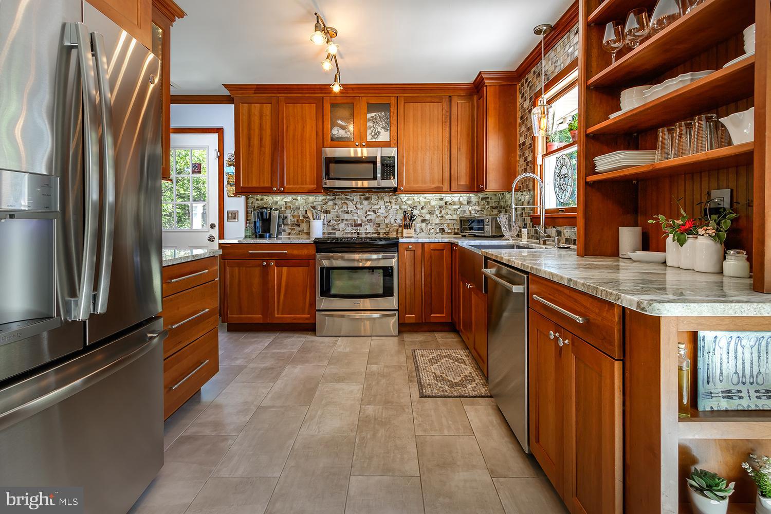 91 Ark Road Lumberton, NJ 08048 - Photo 13 of 46 All stainless steel appliances included