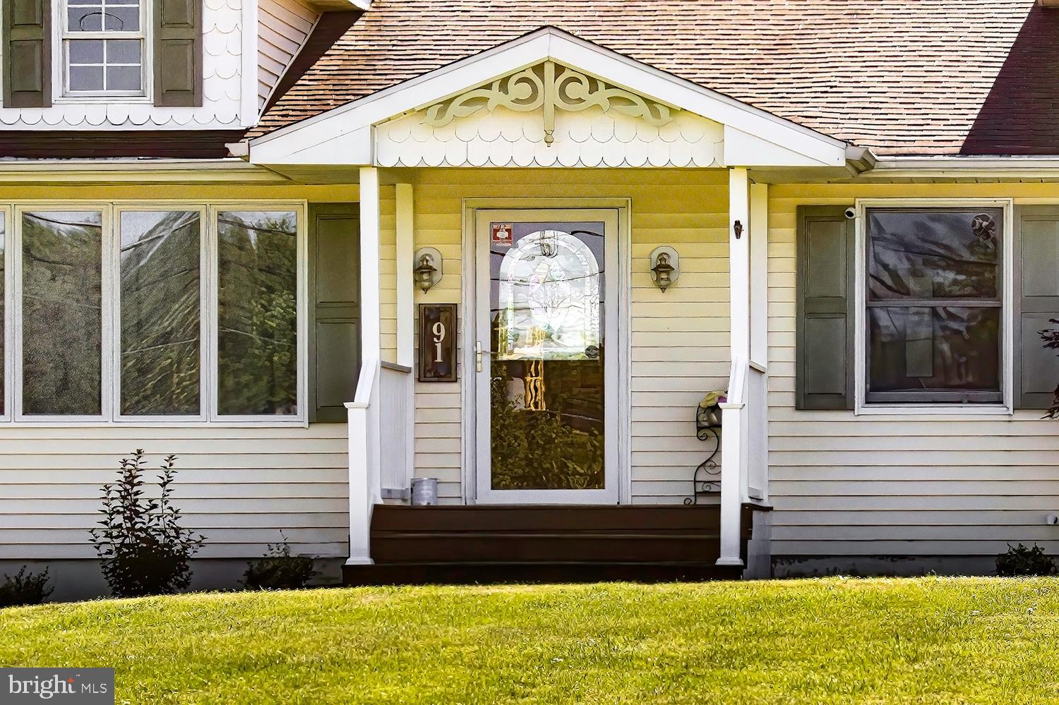 91 Ark Road Lumberton, NJ 08048 - Photo 5 of 46 Covered front porch entry