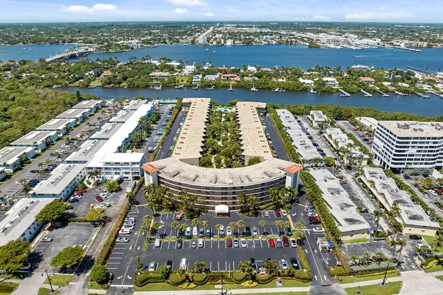 $398,900 | 3605 South Ocean Boulevard, Unit 115, South Palm Beach, FL 33480