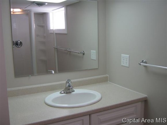 115-117 Buckingham Road Chatham, IL 62629 - Photo 6 of 15 Gallery Image 6