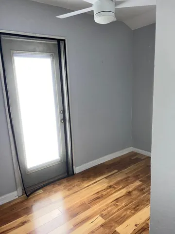 $1,950 | 534 4th Street, Unit A, Hollister, CA 95023