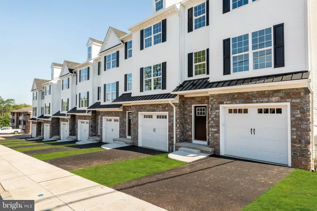 $579,000 | 201 8th Street, Bridgeport, PA 19405