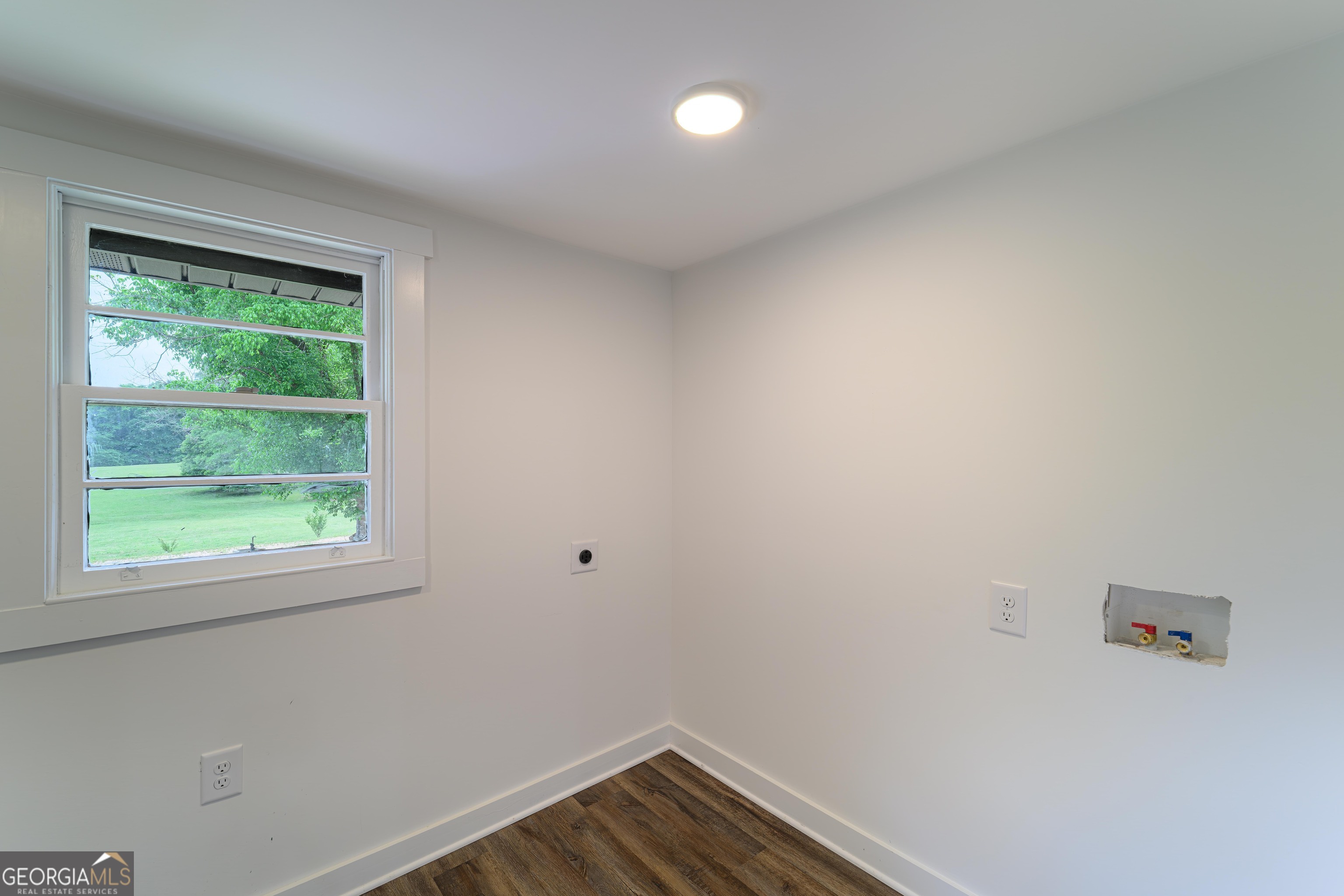 418 Lamb Road Moreland, GA 30259 - Photo 15 of 32 a view of a room that has a window