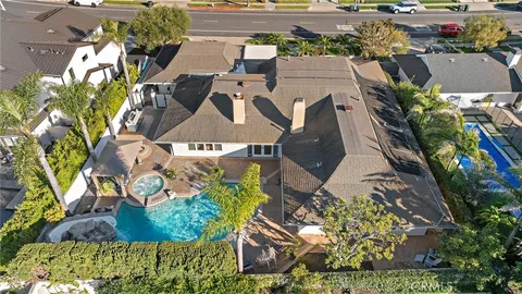 $4,500,000 | 1423 Santiago Drive, Newport Beach, CA 92660
