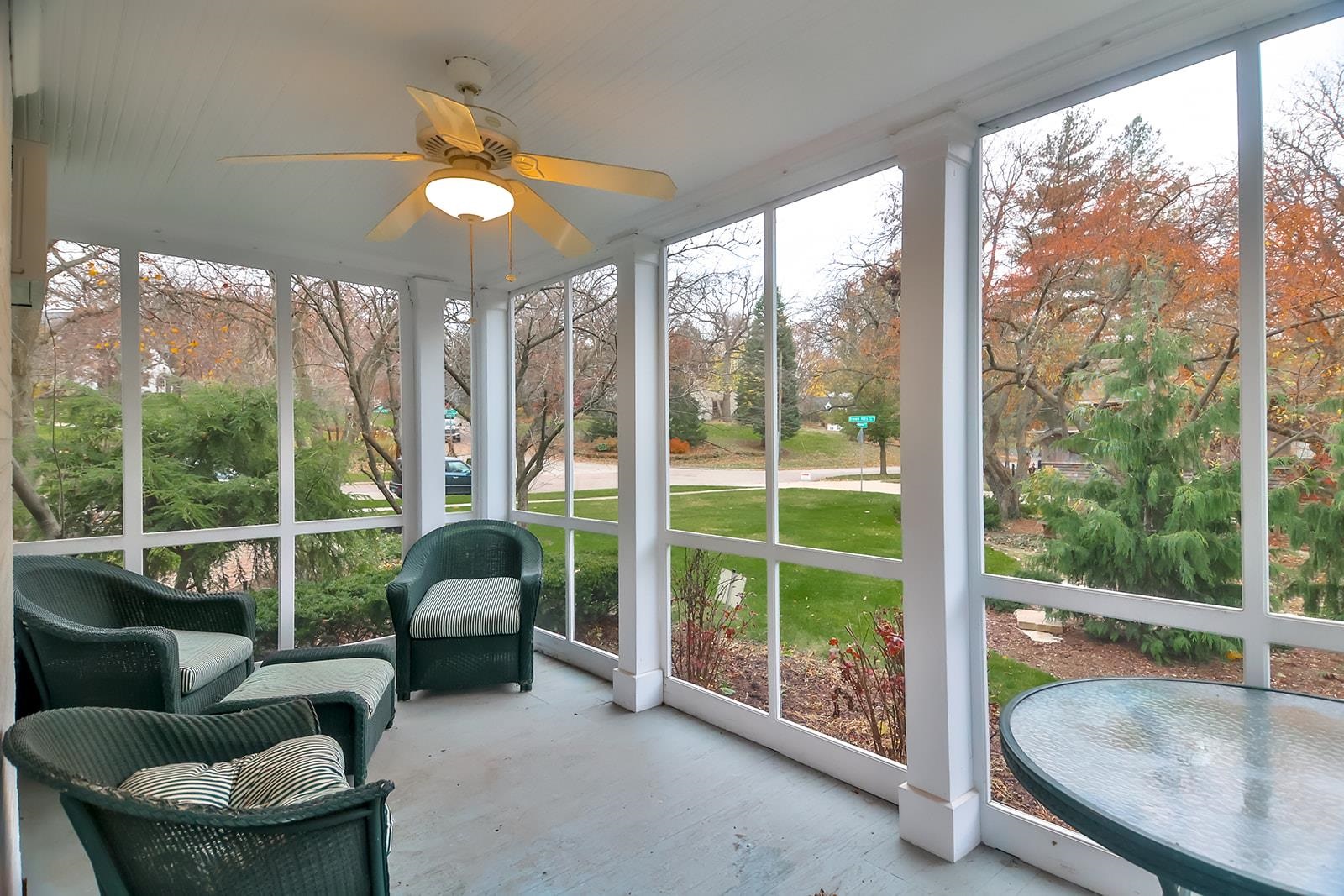 912 Ridgewood Road Rockford, IL 61107 - Photo 8 of 40 Gallery Image 8