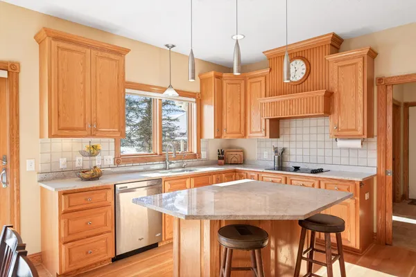 $679,900 | 6675 Walnut Drive, Mound, MN 55364