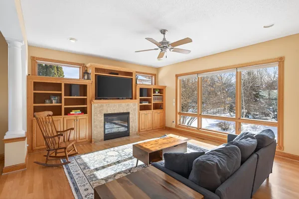 $679,900 | 6675 Walnut Drive, Mound, MN 55364