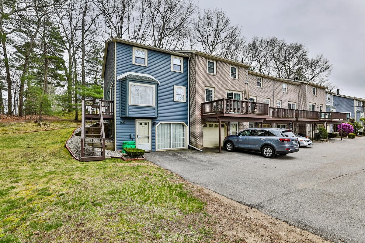 108 Cannongate III Road Nashua, NH 03063 - Photo 1 of 26 Gallery Image 1