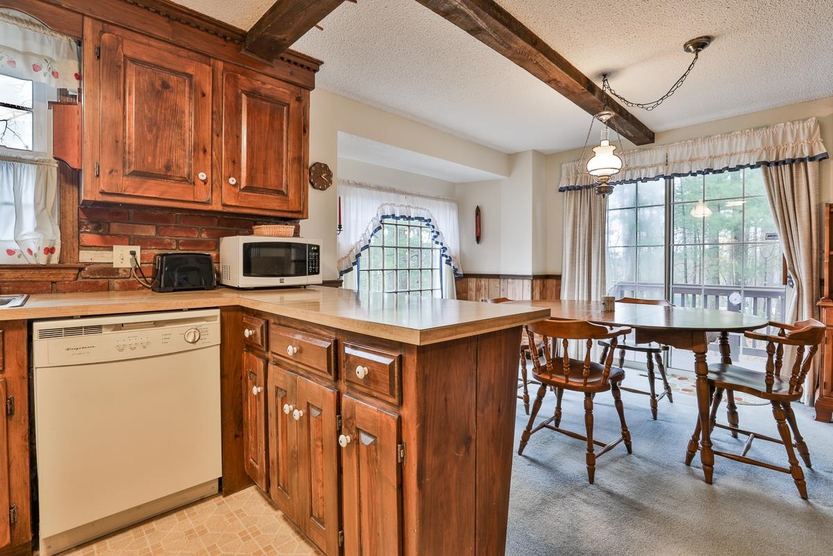108 Cannongate III Road Nashua, NH 03063 - Photo 12 of 26 Gallery Image 12