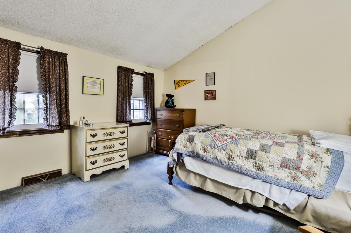 108 Cannongate III Road Nashua, NH 03063 - Photo 20 of 26 Gallery Image 20