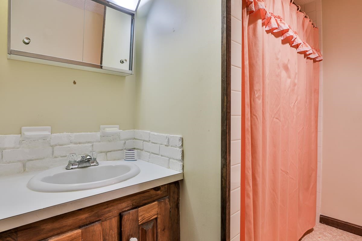 108 Cannongate III Road Nashua, NH 03063 - Photo 23 of 26 Gallery Image 23
