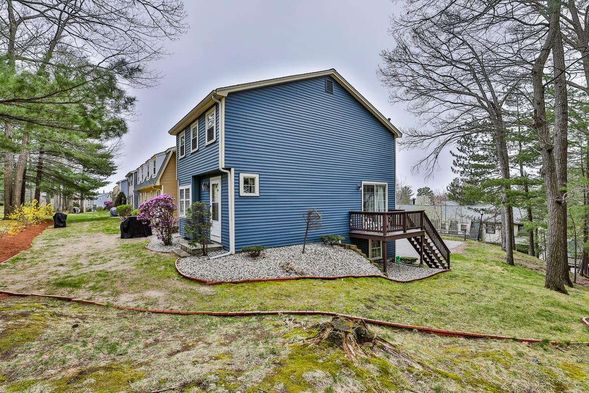 108 Cannongate III Road Nashua, NH 03063 - Photo 3 of 26 Gallery Image 3