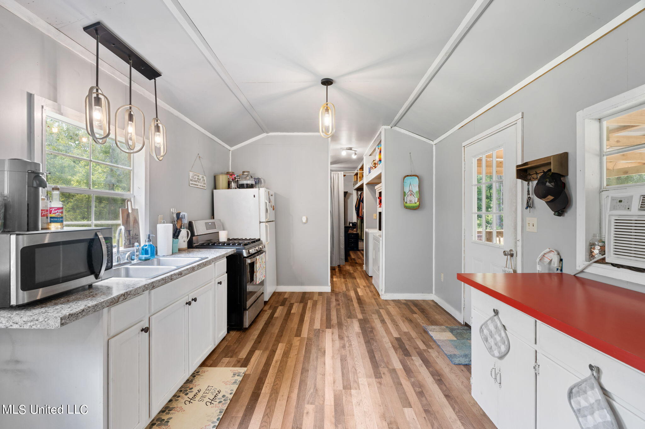 9943 McNair Road Roxie, MS 39661 - Photo 6 of 32 9943_McNair_Rd-19