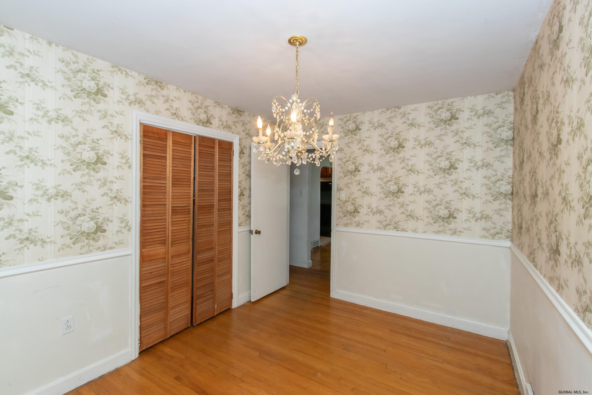 2351 Barcelona Road Niskayuna, NY 12309 - Photo 13 of 22 Photo 13