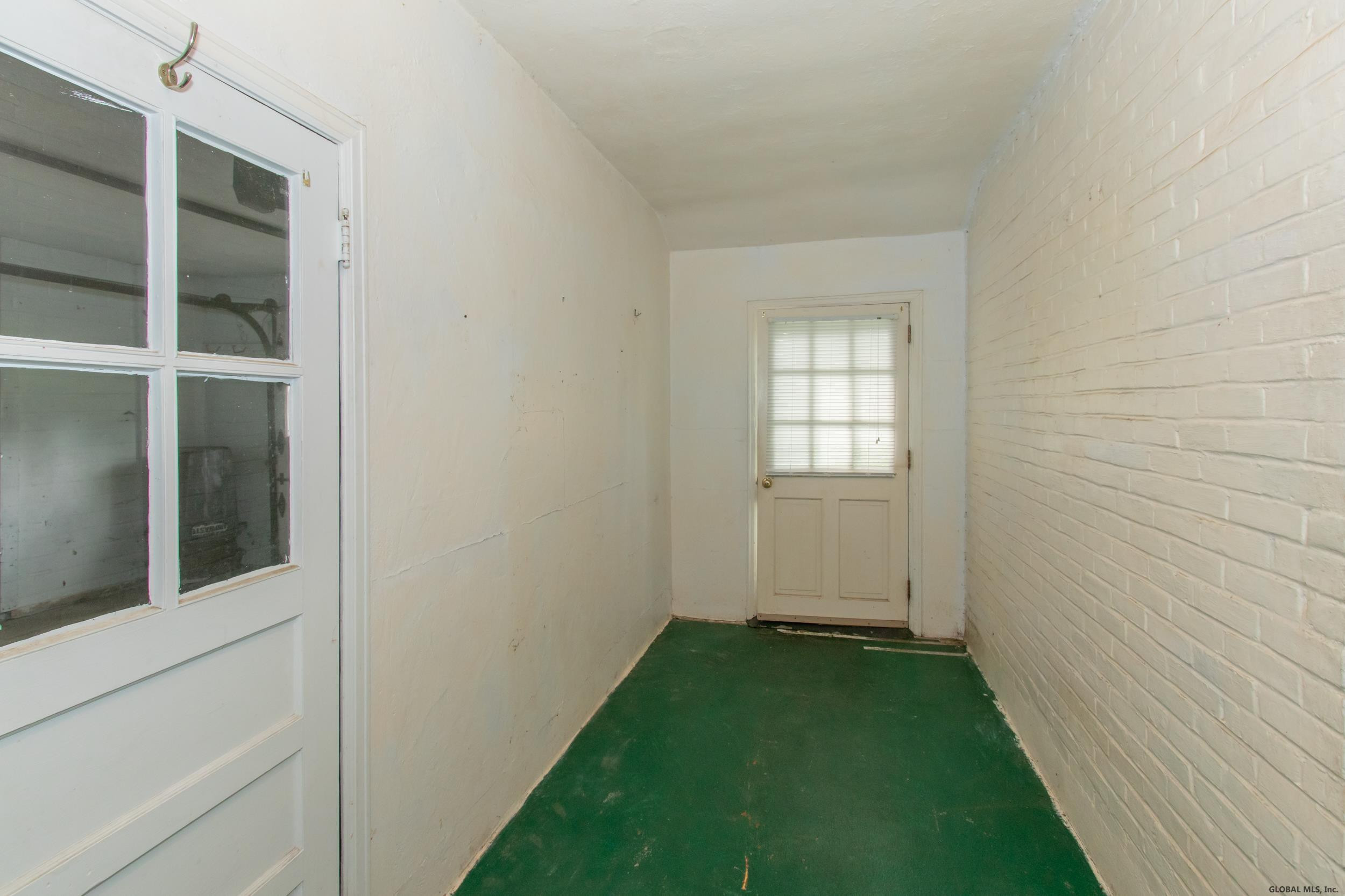 2351 Barcelona Road Niskayuna, NY 12309 - Photo 19 of 22 Photo 19