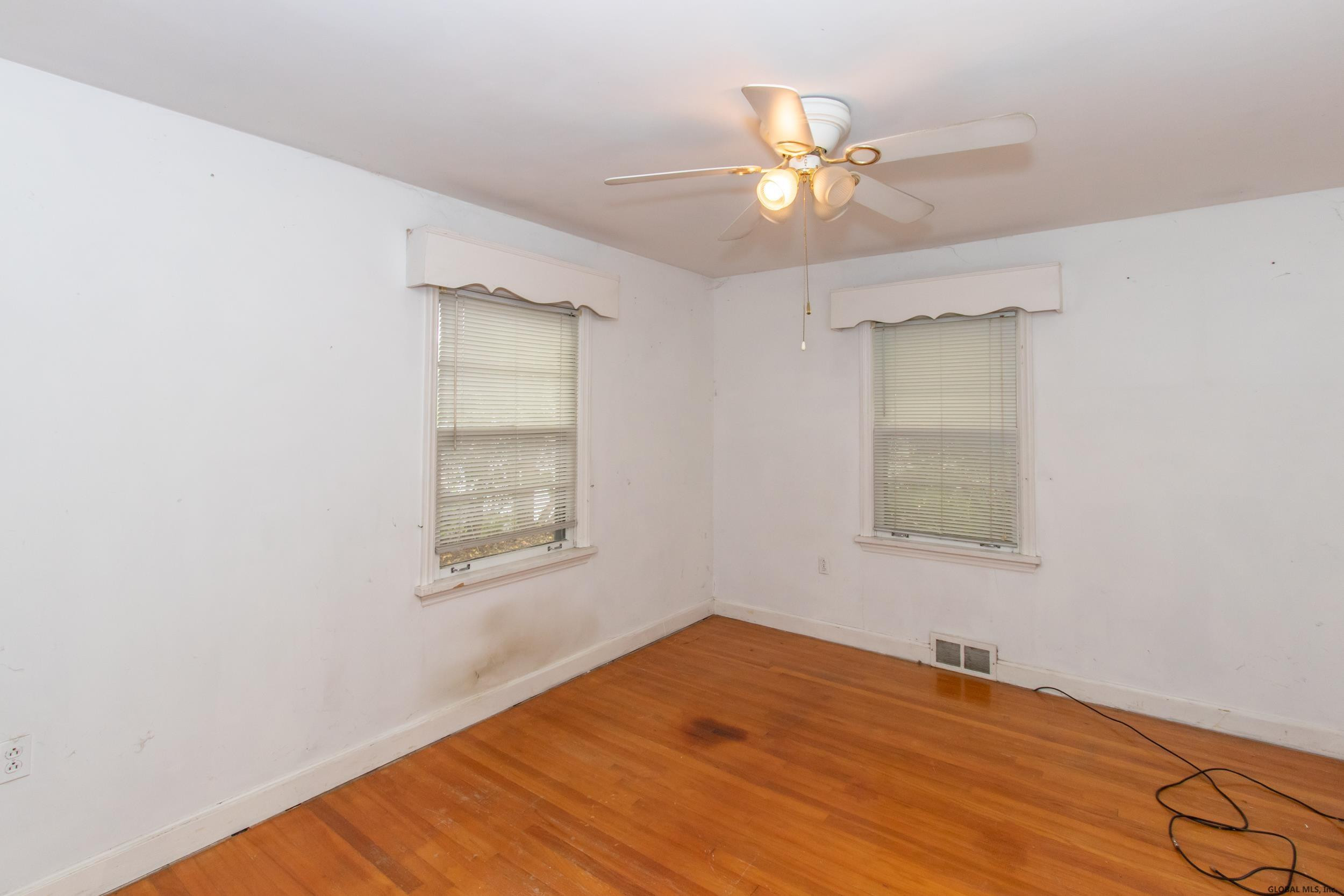2351 Barcelona Road Niskayuna, NY 12309 - Photo 9 of 22 Photo 9