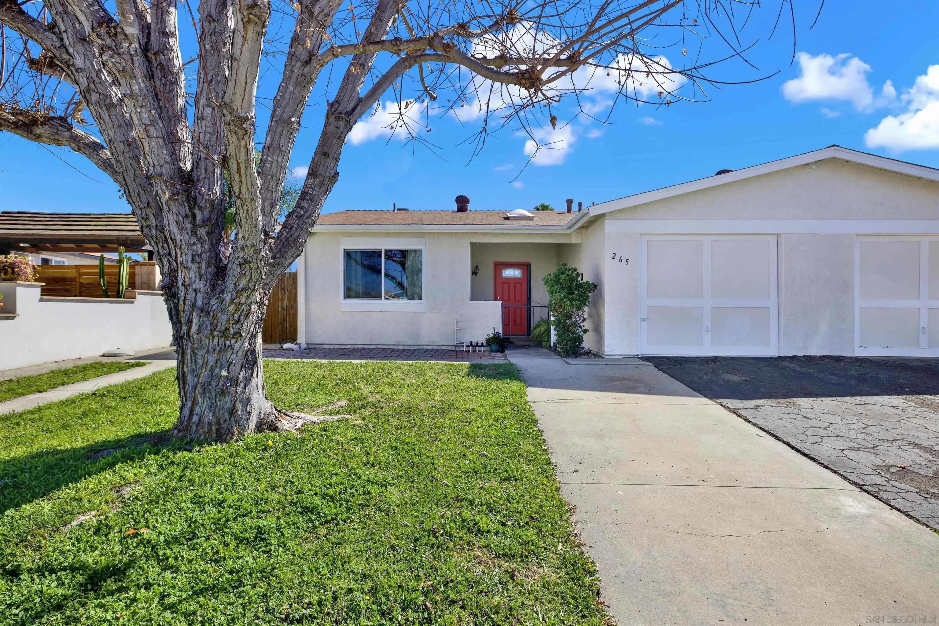 265 Securidad Street Oceanside, CA 92057 - Photo 2 of 26