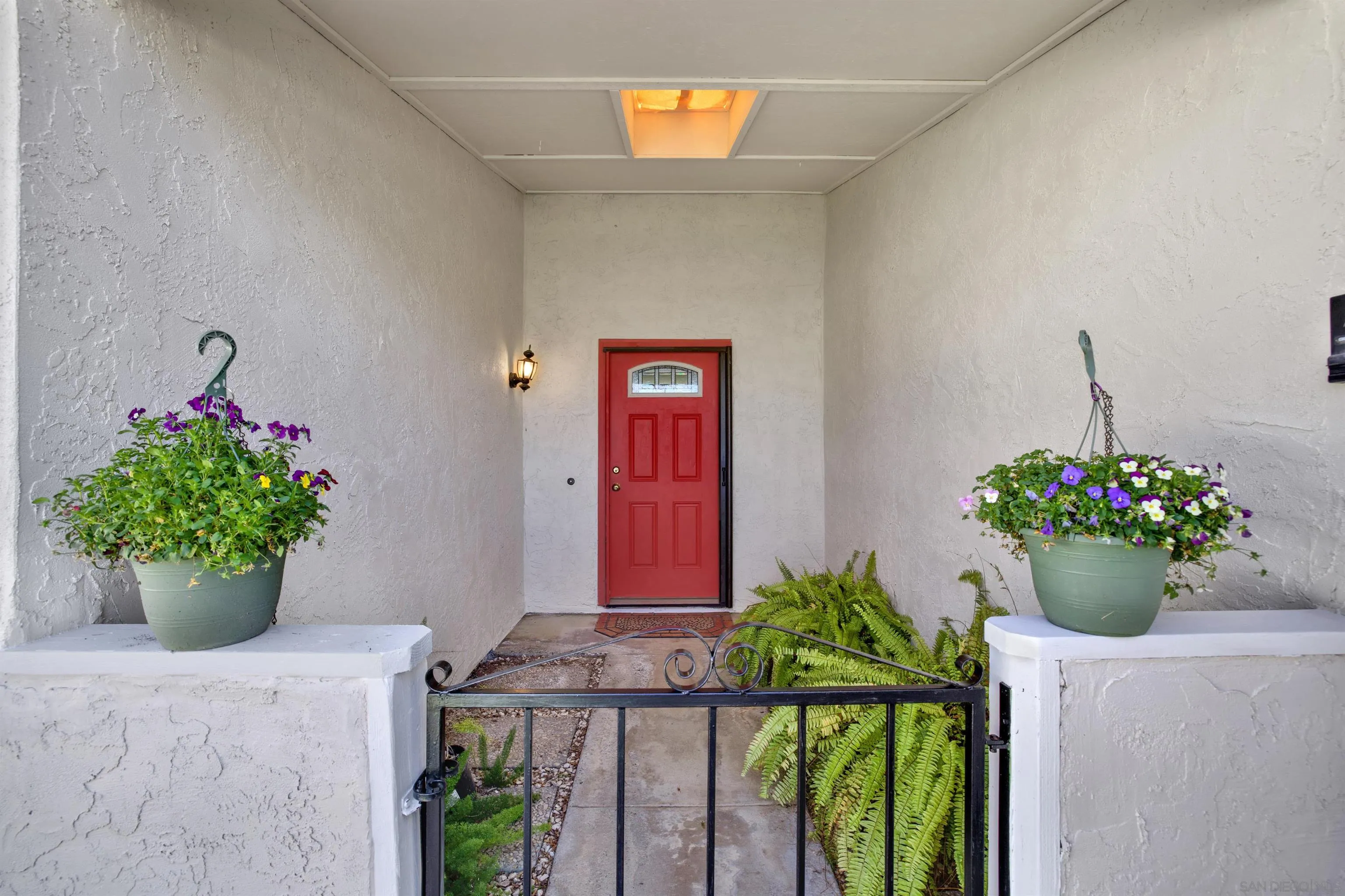 265 Securidad Street Oceanside, CA 92057 - Photo 3 of 26
