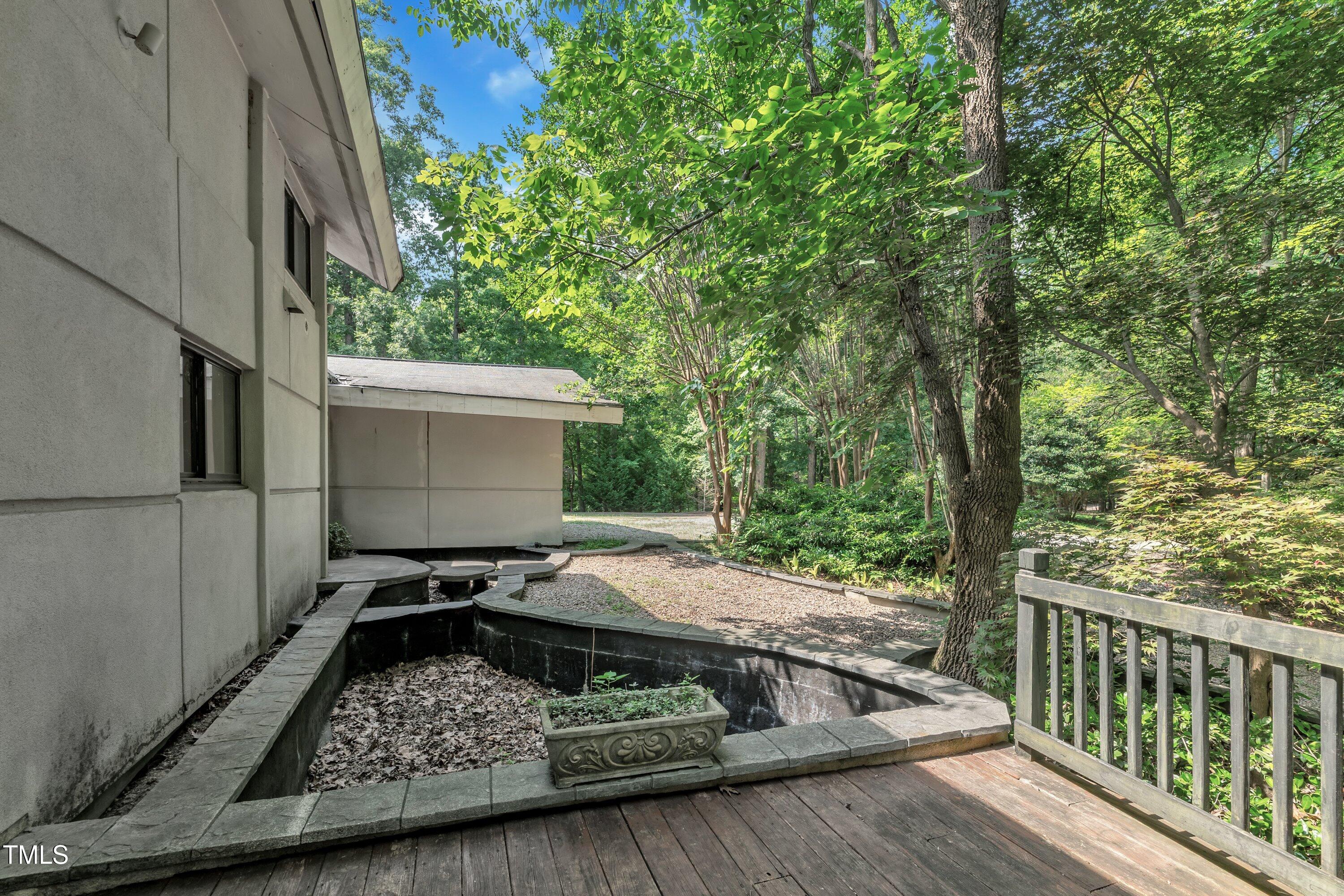 8510 Dunlee Falls Road Raleigh, NC 27613 - Photo 7 of 38 35-8510 Dunlee Falls Rd-32