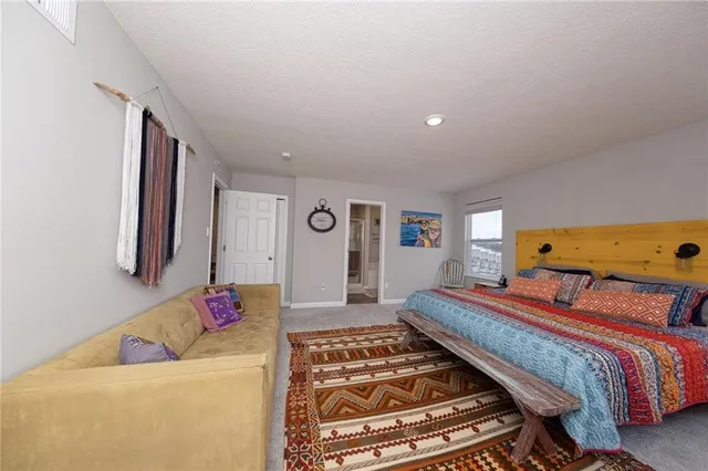 $2,600 | 1905 Canterbury Drive, Imperial, PA 15126