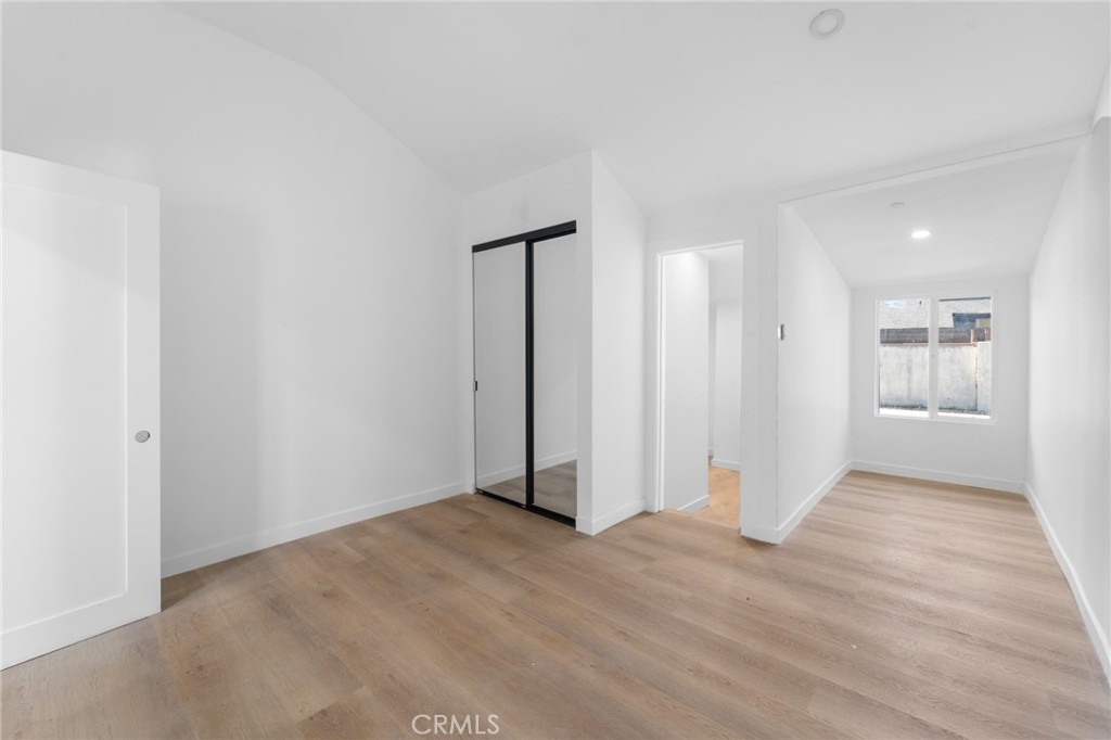 8510 Wilbur Avenue Northridge, CA 91324 - Photo 6 of 12