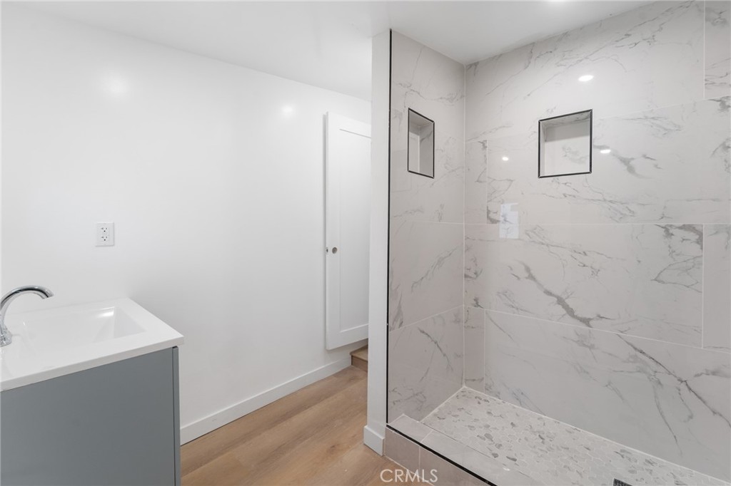 8510 Wilbur Avenue Northridge, CA 91324 - Photo 8 of 12