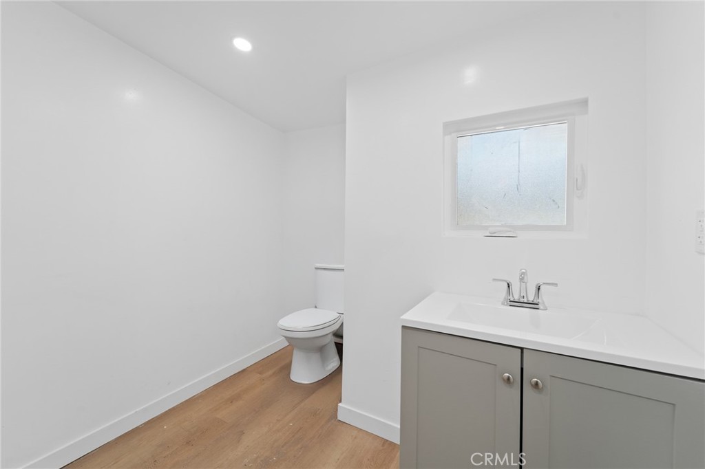 8510 Wilbur Avenue Northridge, CA 91324 - Photo 9 of 12