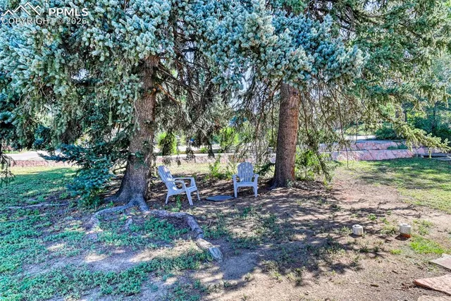 $369,000 | 135 Helena Lane, Colorado Springs, CO 80904